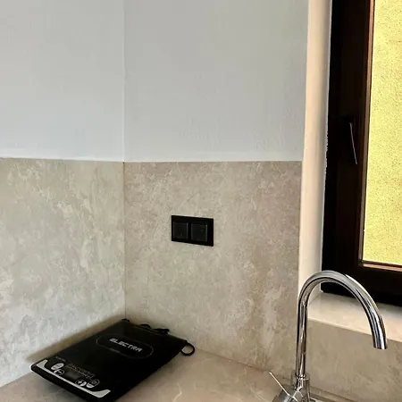 Palm Hotel de apartamente Vrasná