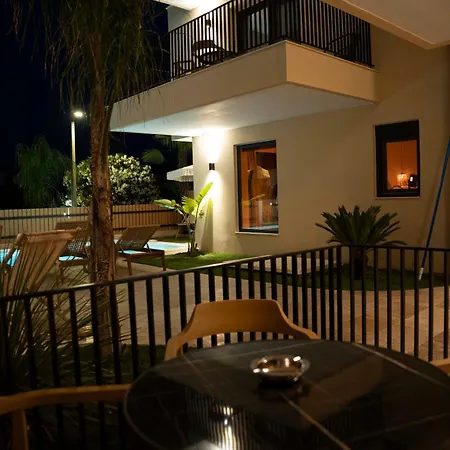 Palm 4* Vrasná
