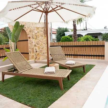 Hotel apartamentowy Palm Vrasná