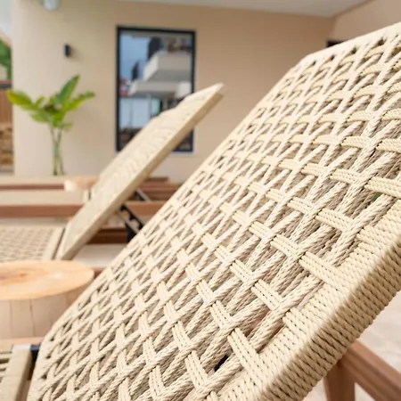 Palm Hotel de apartamente Vrasná