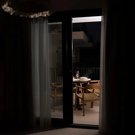 Palm 公寓式酒店 Vrasná